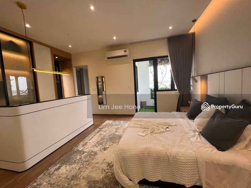 Rumah Berkembar untuk Dijual di Puchong (Selangor) - Lim Jee Hone - Bedroom - PropertyGuru.com.my