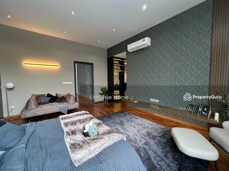 Rumah Berkembar untuk Dijual di Puchong (Selangor) - Lim Jee Hone - Master Bedroom - PropertyGuru.com.my