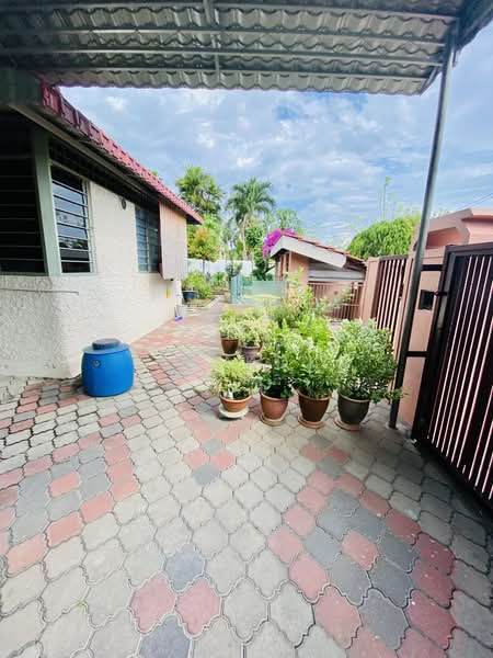 Rumah Banglo untuk Dijual di Taman Canning (Ipoh) - SK Kok - PropertyGuru.com.my