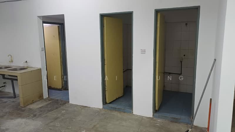 Shop / Office for Rent in Seksyen 20 (Shah Alam) - Lee Thai Chung - Interior - PropertyGuru.com.my