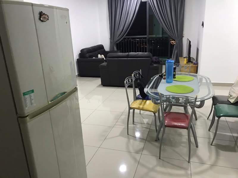 Kondominium untuk Dijual di Parkhill Residence - Janet Au - Living Room - PropertyGuru.com.my