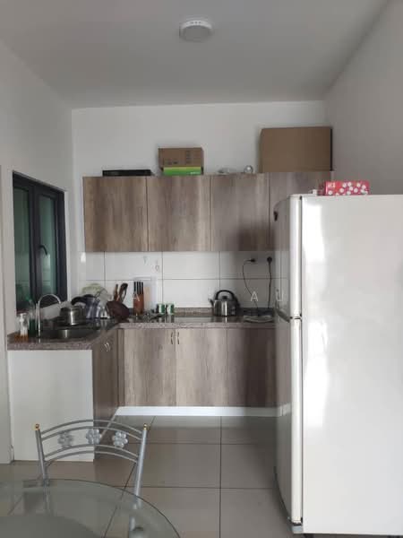 Kondominium untuk Dijual di Parkhill Residence - Janet Au - Kitchen - PropertyGuru.com.my