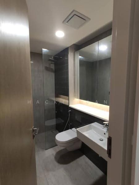 Kediaman Servis untuk Disewa di Cantara Residences - Hacken Gan - Bathroom - PropertyGuru.com.my
