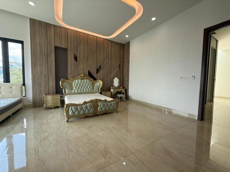 Bungalow House untuk Dijual di Country Heights Damansara (Kuala Lumpur) - Rinna Khoo - Master Bedroom - PropertyGuru.com.my