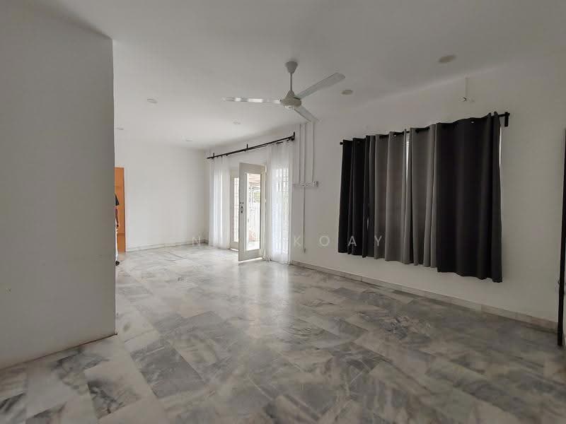 Bungalow House untuk Dijual di Tanjung Bungah (Penang) - Anna Koay - Living Room - PropertyGuru.com.my
