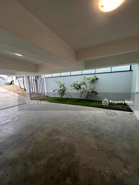 Semi-Detached House for Sale in Desa Petaling (Kuala Lumpur) - Kelly Lam - Car Park - PropertyGuru.com.my