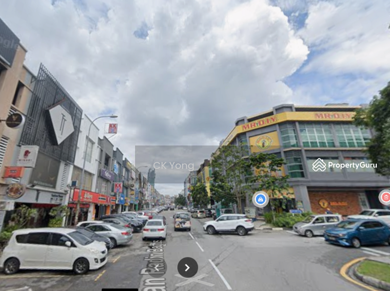 Jalan Radin Bagus