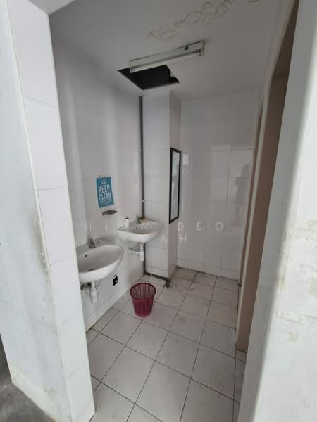 Office for Sale in Ara Damansara (Selangor) - Hian Beo Keah - Bathroom - PropertyGuru.com.my