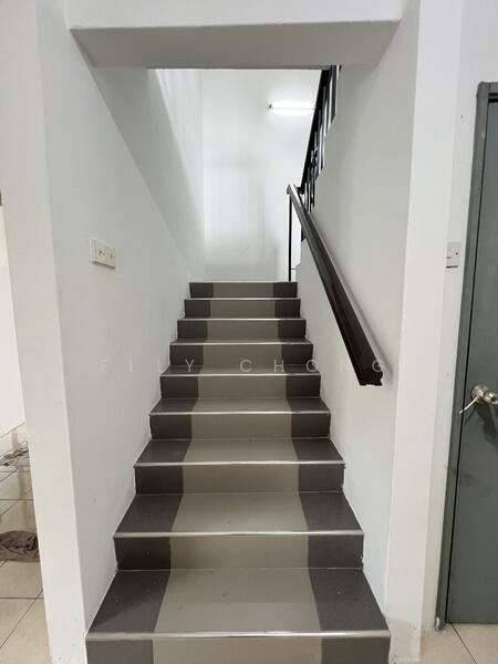 Rumah Teres 2 Tingkat untuk Dijual di Taman Sungai Besi (Salak South) - Elly Chong - Corridor - PropertyGuru.com.my
