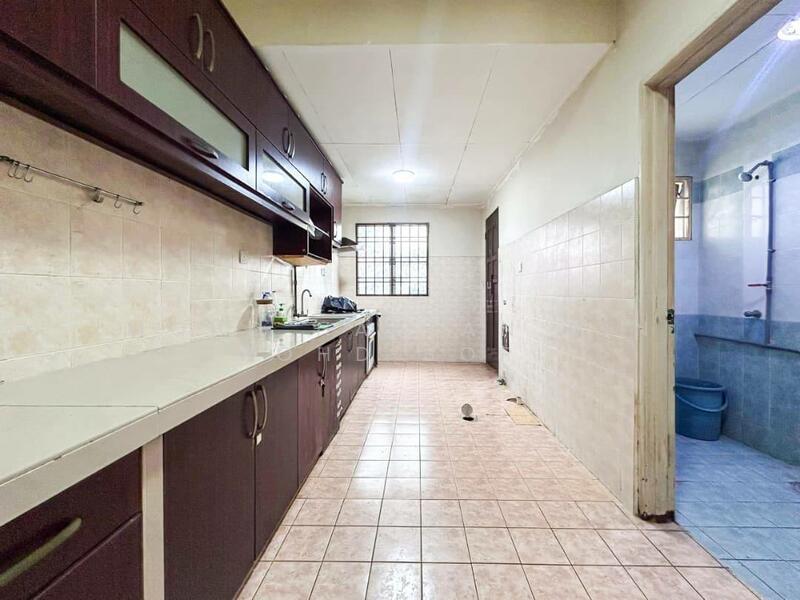 Jalan Serambi @ Bukit Jelutong untuk Untuk Dijual - RM 720,000, Apr 2026 - Kitchen - PropertyGuru.com.my