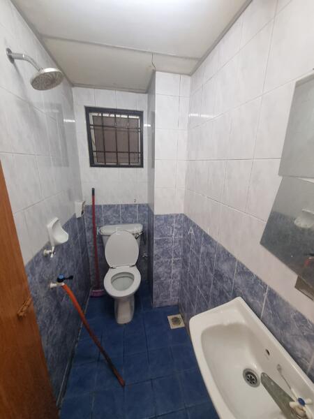 Pangsapuri untuk Disewa di Flora Damansara Apartment - Ken Lai - Bathroom - PropertyGuru.com.my
