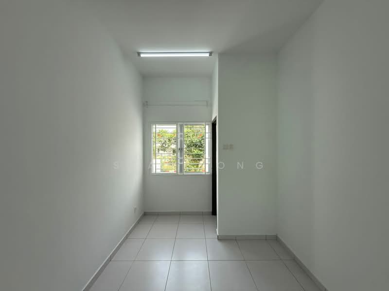 2-storey Terraced House for Sale in Bandar Tasik Puteri (Rawang) - Sean Yong - Corridor - PropertyGuru.com.my