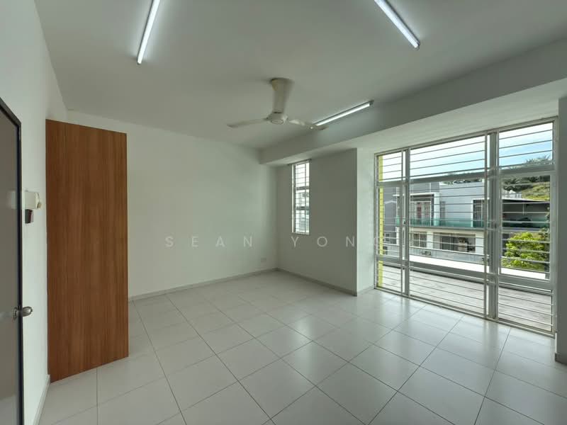 2-storey Terraced House for Sale in Bandar Tasik Puteri (Rawang) - Sean Yong - Living Room - PropertyGuru.com.my