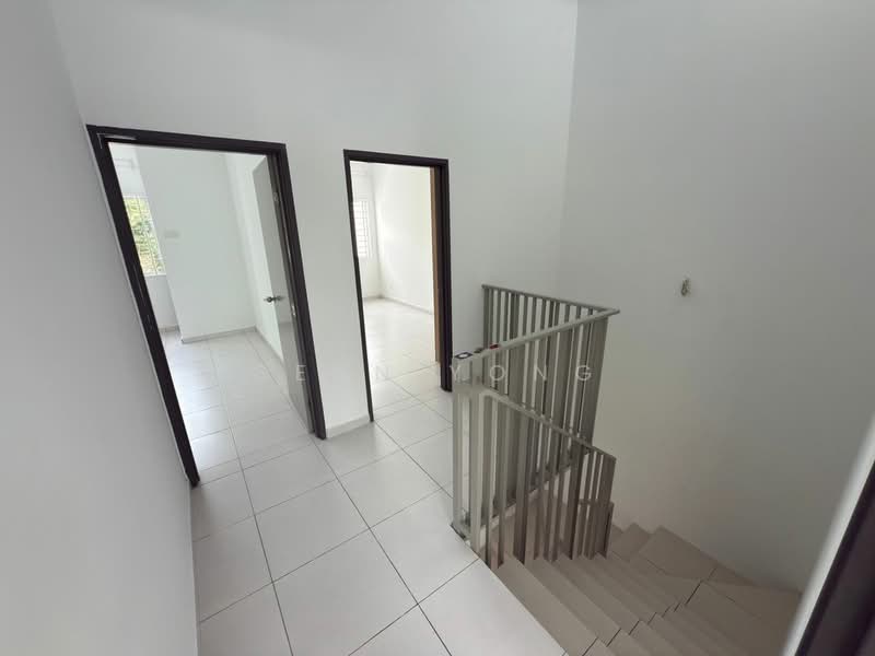 2-storey Terraced House for Sale in Bandar Tasik Puteri (Rawang) - Sean Yong - Corridor - PropertyGuru.com.my