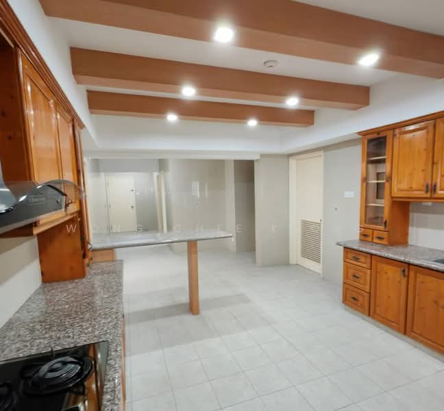 Condominium for Sale at UBN Tower - Wong Chee Keong - Kitchen - PropertyGuru.com.my