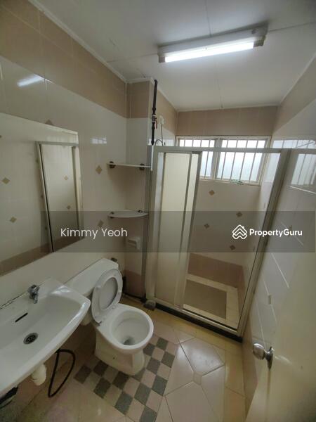 Master bedroom with Bathroom