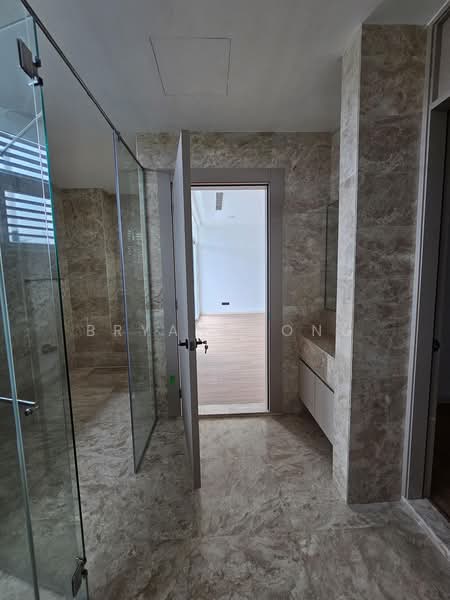 Kondominium untuk Dijual di Kenny Hills Residence - Bryan Wong - Bathroom - PropertyGuru.com.my