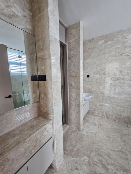 Kondominium untuk Dijual di Kenny Hills Residence - Bryan Wong - Bathroom - PropertyGuru.com.my