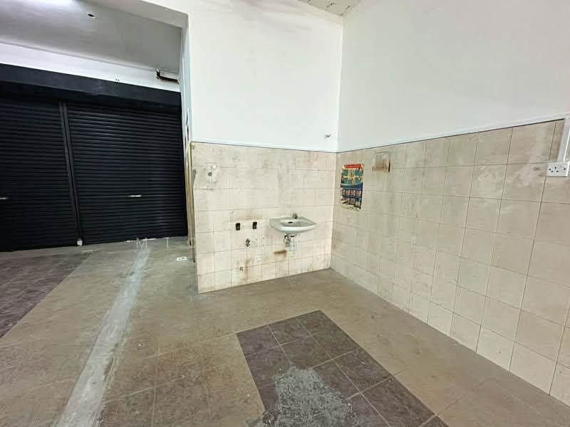 Shop / Office for Rent in Taman Pendamar Indah (Klang) - Michelle Tee - Interior - PropertyGuru.com.my