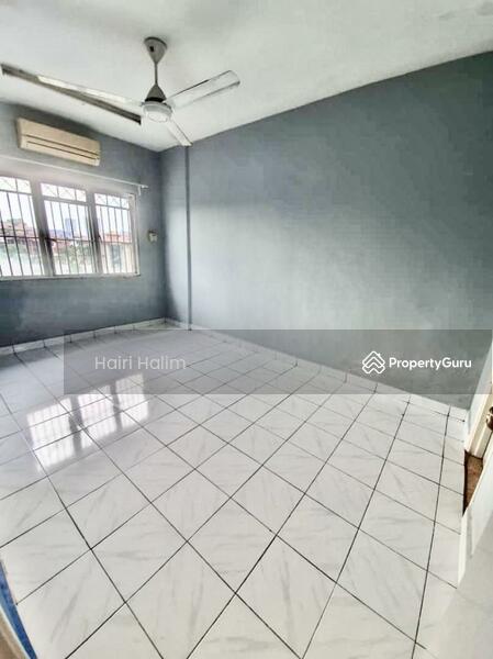 For Sale - Arena Green