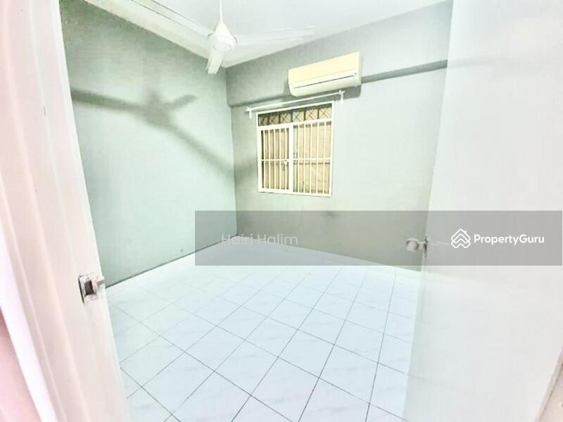 For Sale - Arena Green
