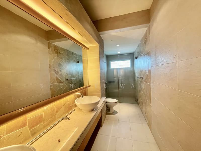 Rumah Teres 2.5 Tingkat untuk Dijual di Bandar Utama 6 (Bandar Utama) - Soon Lee Wang - Bathroom - PropertyGuru.com.my