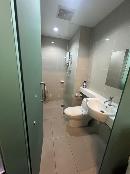 Servis Apartment untuk Disewa di The Scott Garden SOHO - Alex Low - Bathroom - PropertyGuru.com.my