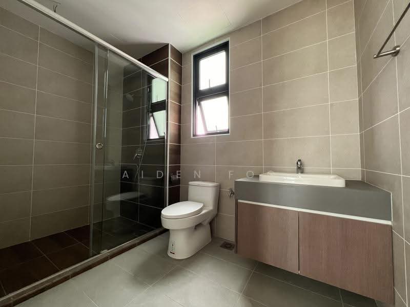 Kondominium untuk Dijual di Hillcrest Heights - Aiden Foo - Bathroom - PropertyGuru.com.my