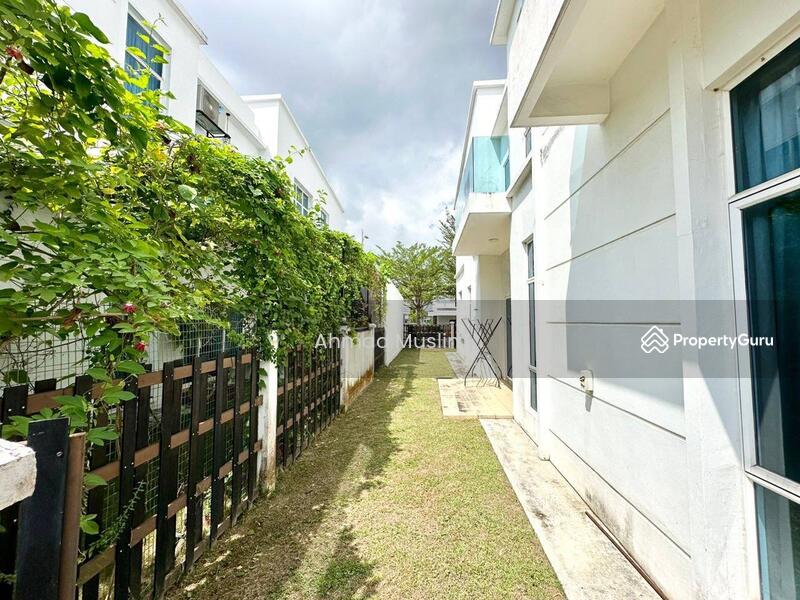 For Sale - Perdana Lakeview East