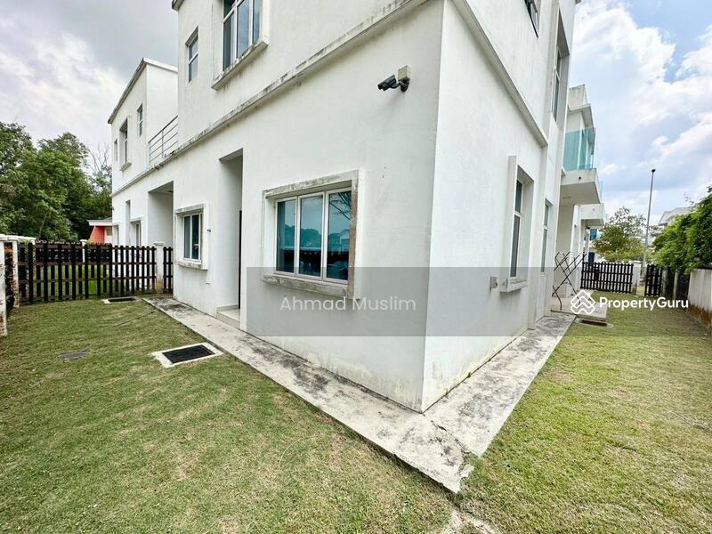 For Sale - Perdana Lakeview East