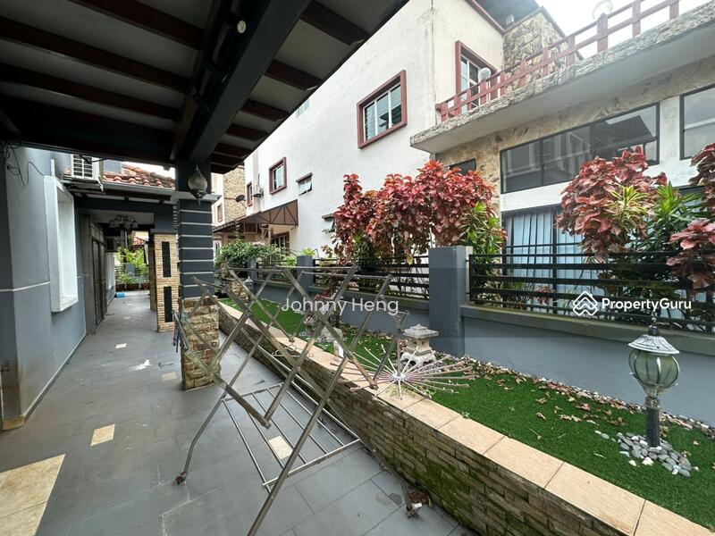 Untuk Dijual - Desa Cemerlang 3 Storey Semi D House Sale