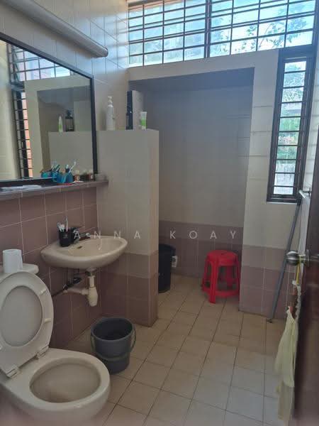Bungalow House for Sale in Taman Ayer Rajah (Pulau Tikus) - Anna Koay - Bathroom - PropertyGuru.com.my