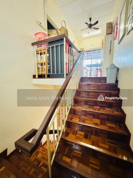 2-storey Terraced House for Sale in Kota Kemuning (Shah Alam) - Leslie Mark Sta Maria - Entrance - PropertyGuru.com.my