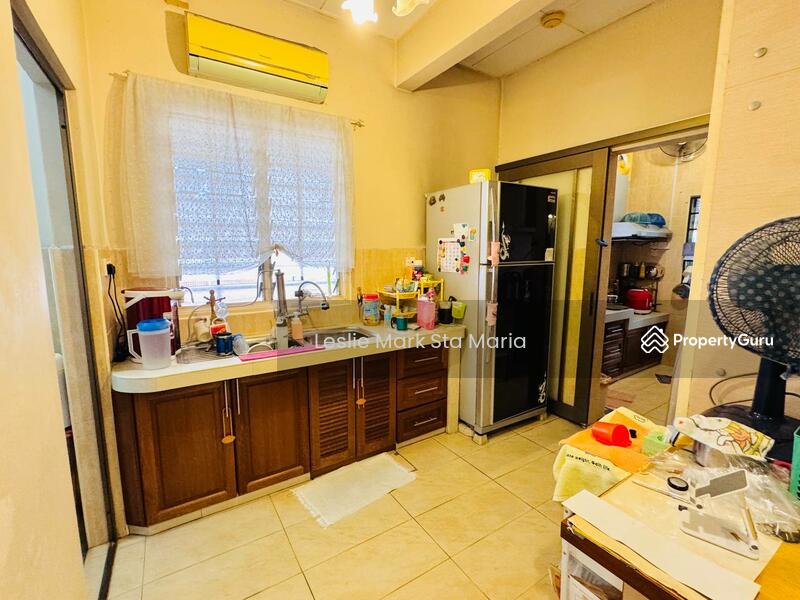 2-storey Terraced House for Sale in Kota Kemuning (Shah Alam) - Leslie Mark Sta Maria - Kitchen - PropertyGuru.com.my