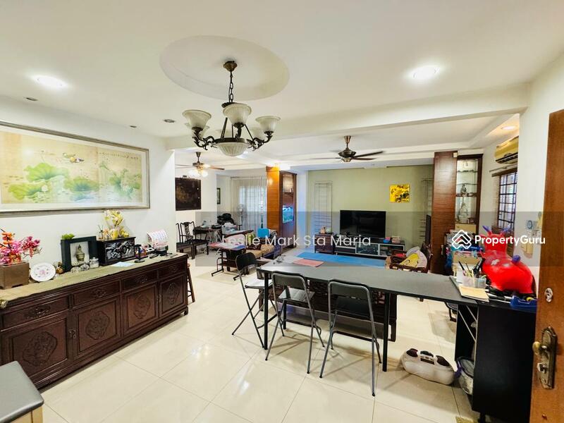 2-storey Terraced House for Sale in Kota Kemuning (Shah Alam) - Leslie Mark Sta Maria - Living Room - PropertyGuru.com.my