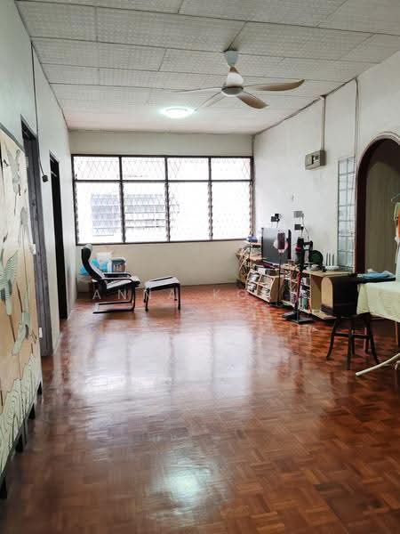 Bungalow House for Sale in Bukit Gelugor (Gelugor) - Anna Koay - Living Room - PropertyGuru.com.my