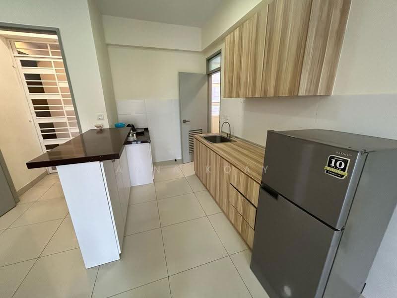 Condominium for Rent at Tropicana Bay Residences - Anna Koay - Kitchen - PropertyGuru.com.my