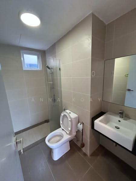 Condominium for Rent at Tropicana Bay Residences - Anna Koay - Bathroom - PropertyGuru.com.my