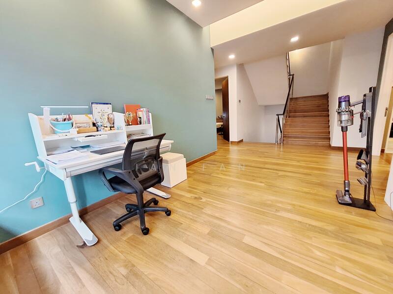 Family Hall (1st floor)