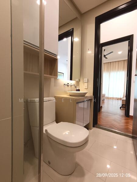 Common Bathroom