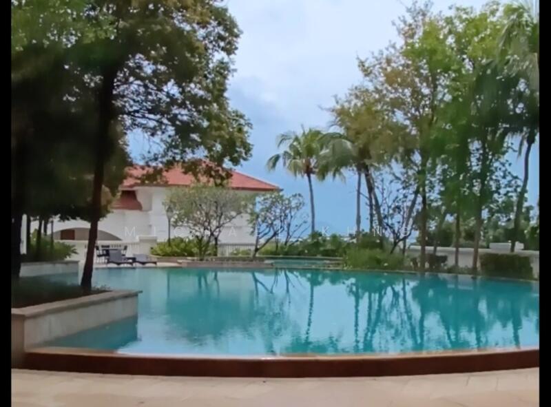 Private Pool @ same floor as unit