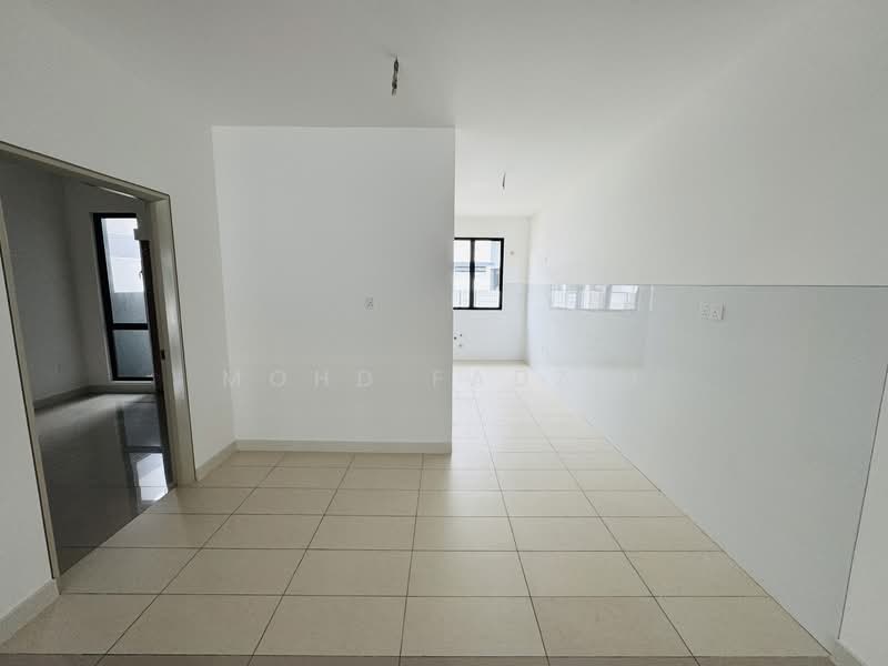 2-storey Terraced House for Sale in Bandar Bukit Raja (Klang) - Mohd Fadzli - Corridor - PropertyGuru.com.my