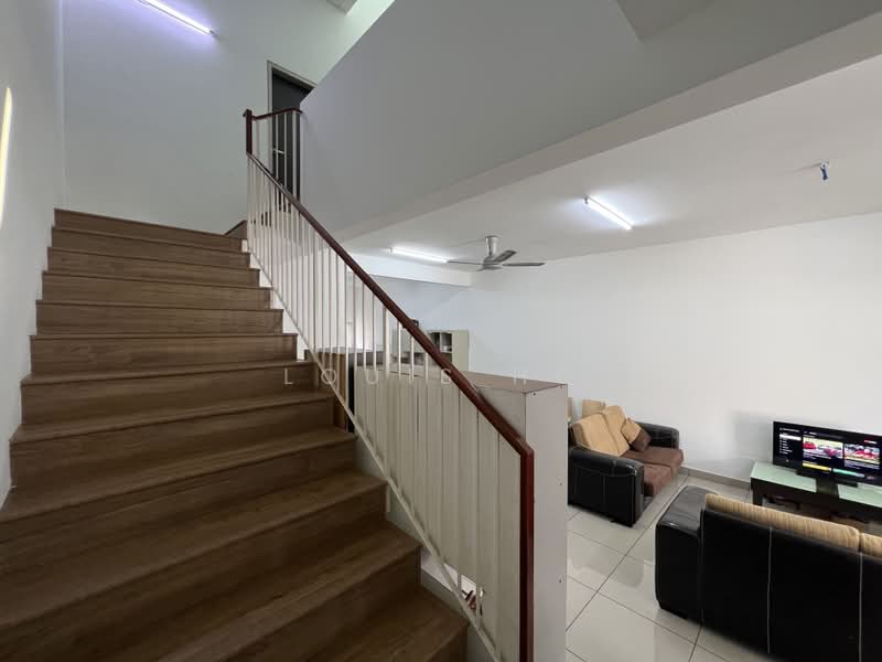Rumah Teres 2 Tingkat untuk Disewa di Dengkil (Selangor) - Louis Ho - Living Room - PropertyGuru.com.my