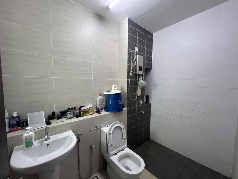 Rumah Teres 2 Tingkat untuk Disewa di Dengkil (Selangor) - Louis Ho - Bathroom - PropertyGuru.com.my