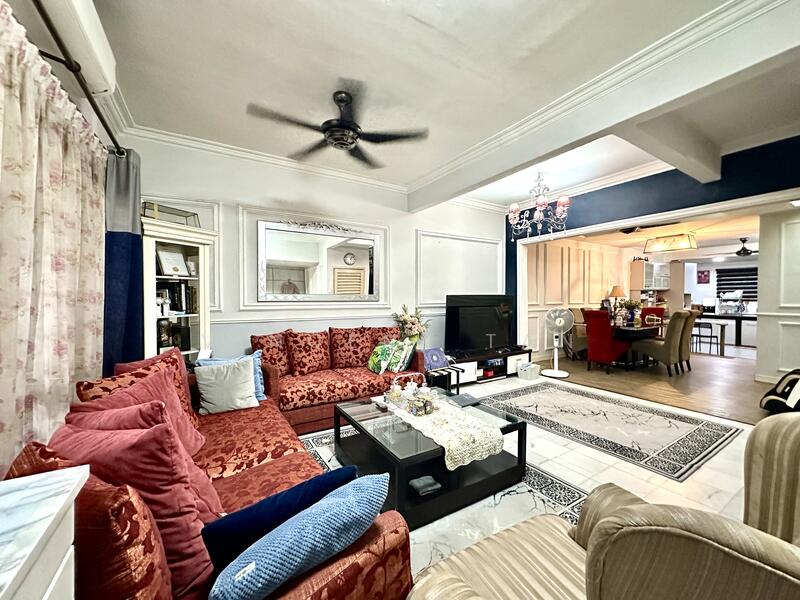 2-storey Terraced House for Sale in Bandar Sri Damansara (Selangor) - Vincent Tan - Living Room - PropertyGuru.com.my