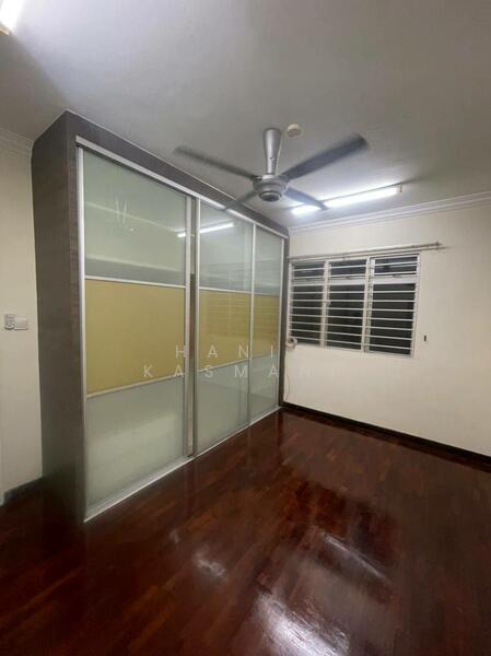 Condominium for Sale at D'Rimba - Hanif Kasmani - Bedroom - PropertyGuru.com.my