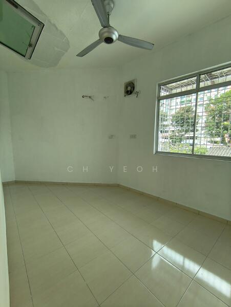 Untuk Disewa - Jelutong teres house Penang