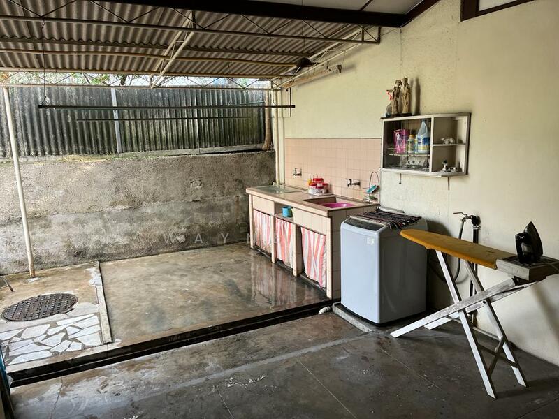 Semi-Detached House for Sale in Island Glades (Jelutong) - Wayne Loh - Laundry Room - PropertyGuru.com.my