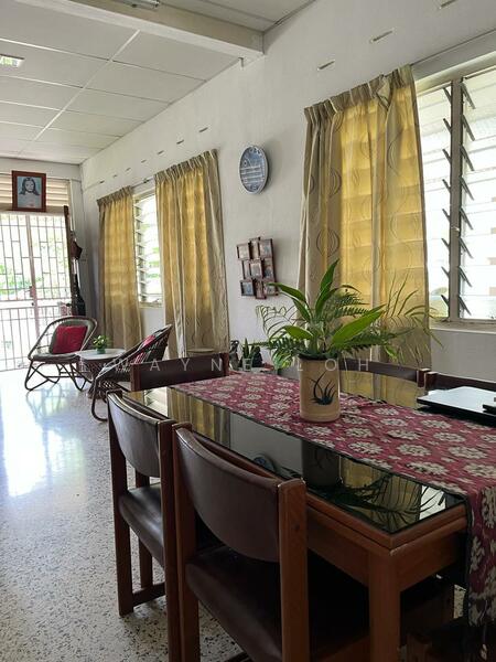 Semi-Detached House for Sale in Island Glades (Jelutong) - Wayne Loh - Dining Room - PropertyGuru.com.my