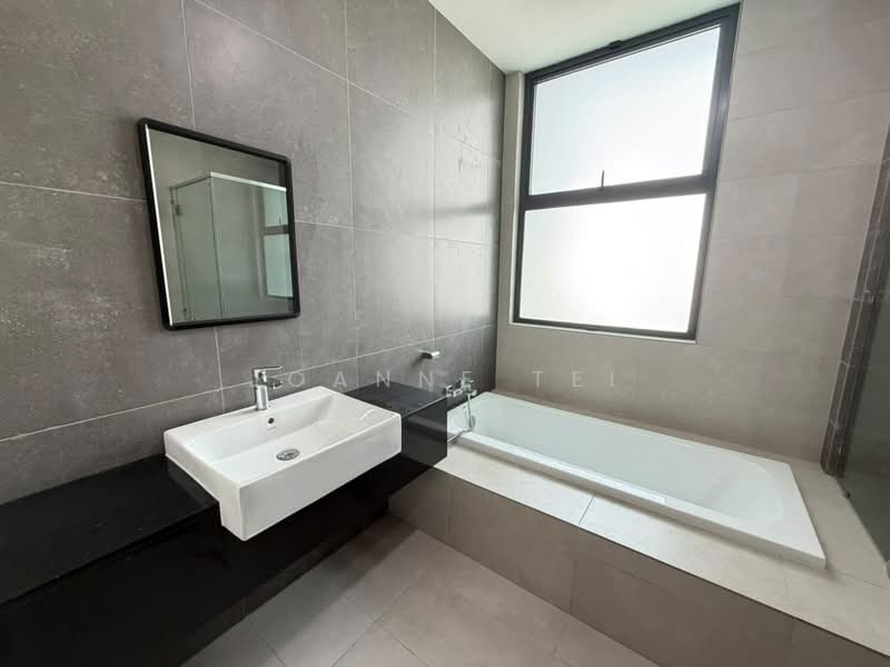 2-storey Terraced House for Rent in Cyberjaya (Selangor) - Joanne Tei - Bathroom - PropertyGuru.com.my